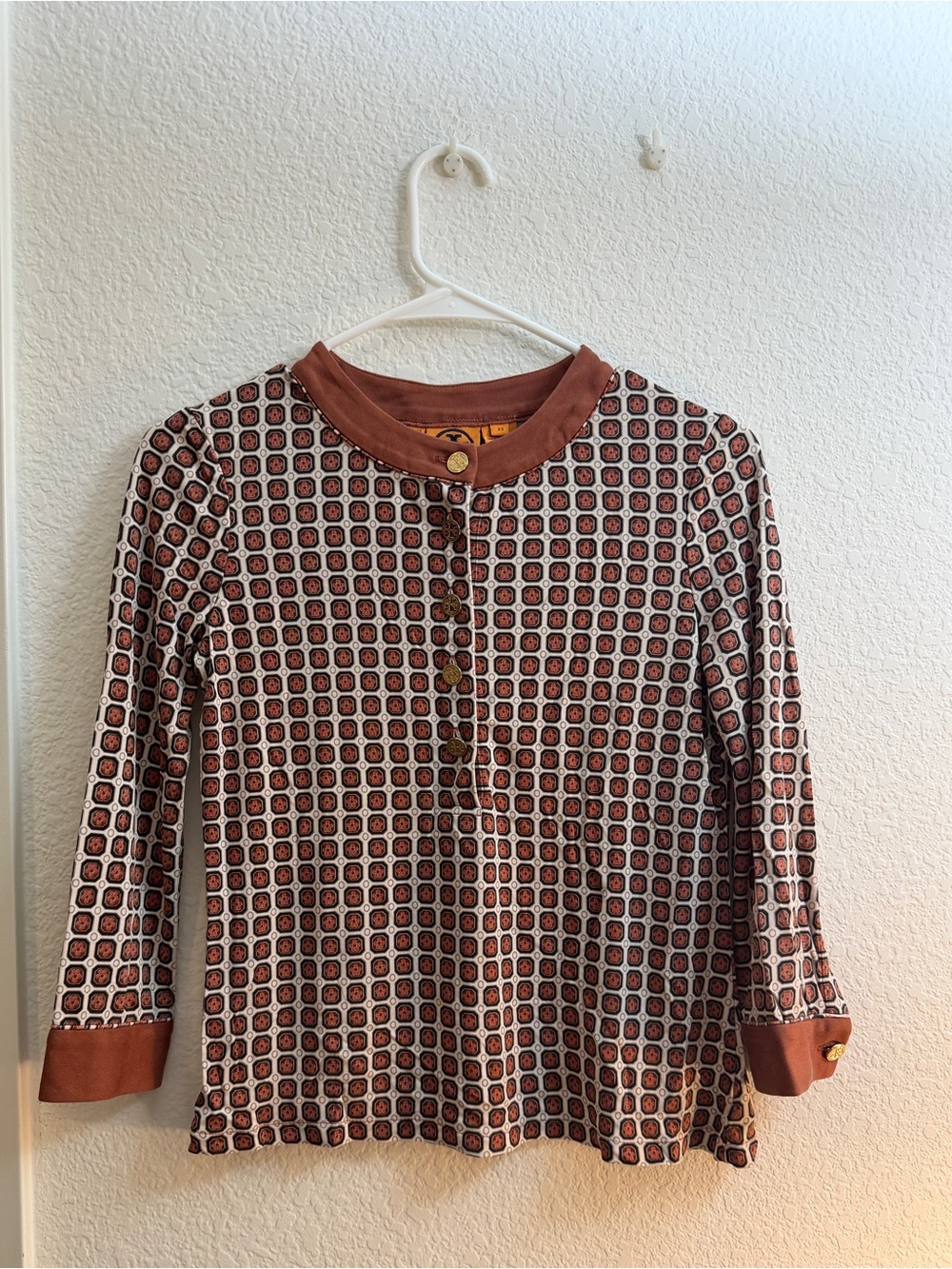 Tory Burch 100%silk clasdic Long-Sleeve Geometric Print Top in Rust and Cream